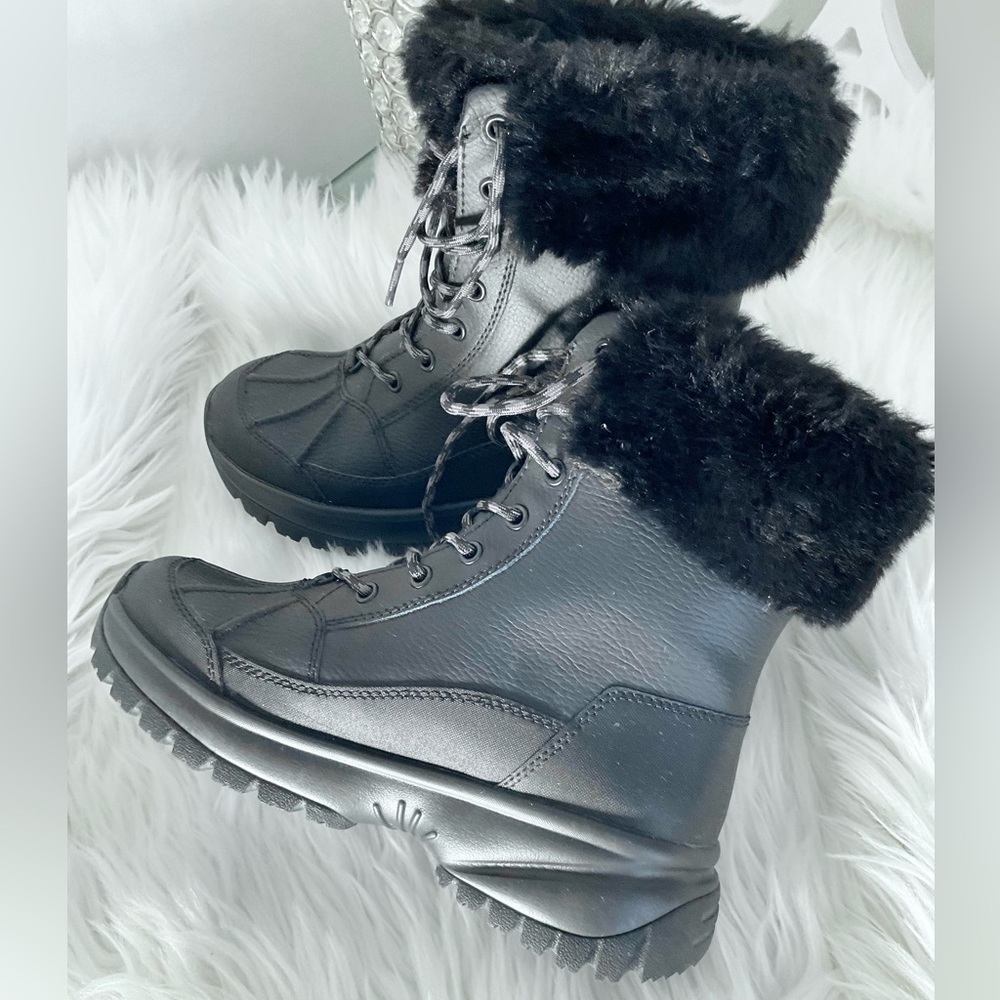UGG Black Faux Fur Trim Lace-Up Ankle Boots